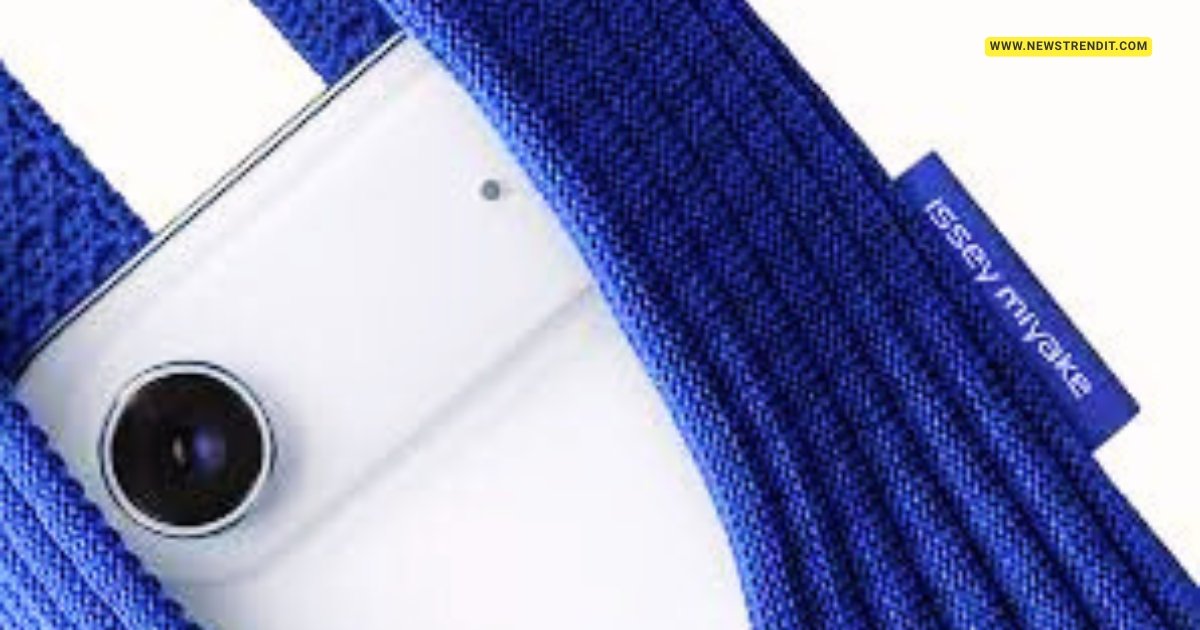 Apple x ISSEY MIYAKE: The $150 iPhone Pocket